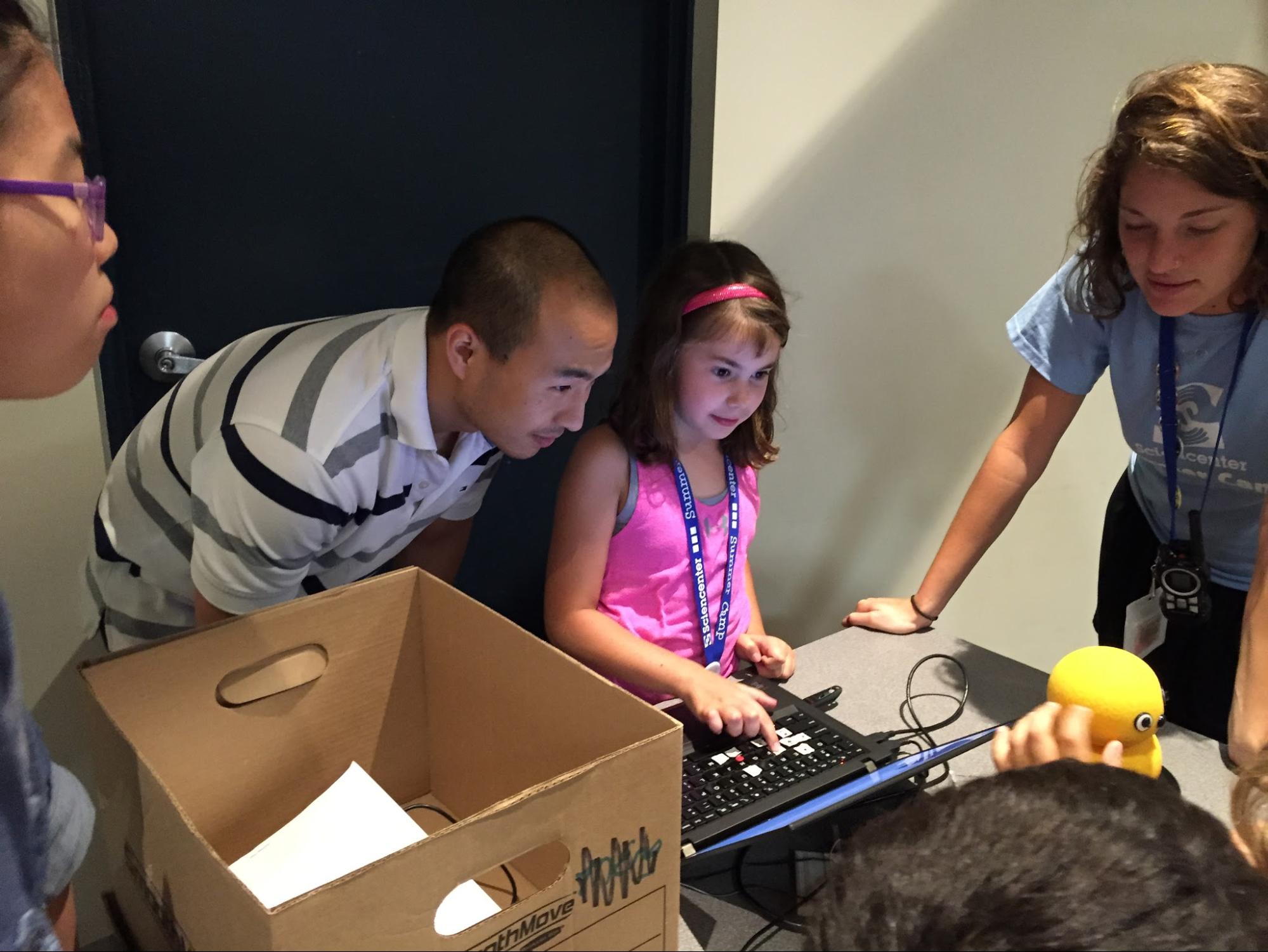 children interaction with Keepon
